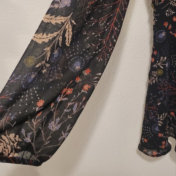 Kimchi Blue Black Floral Mini Dress Womens 10 - Picture 4 of 8